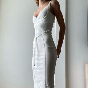 Stunning classy sexy house of cb London midi dress